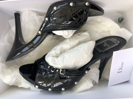Лаковые черные туфли Dior