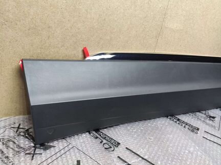 Молдинг Volkswagen Tiguan 2 двери левый передний н