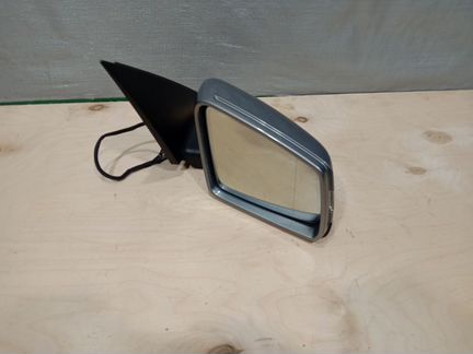 Правое зеркало на Mercedes-Benz W212 E212