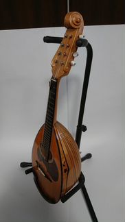 Мандолина концертная Suzuki M-150