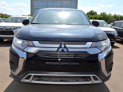 Mitsubishi Outlander 2.4 CVT, 2020