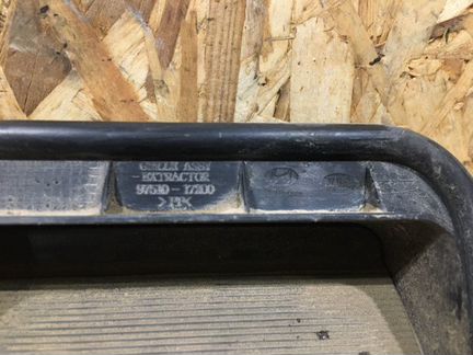 Клапан задний правый Hyundai Sonata 7 FL