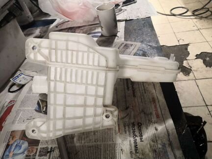 Бочек стеклоомывателя шкода октавиа а7