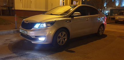 KIA Rio 1.4 AT, 2015, битый, 170 000 км