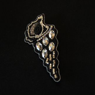 Брошь из бисера 