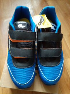 Новые кроссовки Reebok