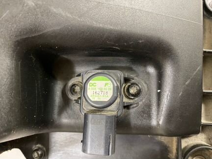 Корпус воздушного фильтра Volkswagen Crafter