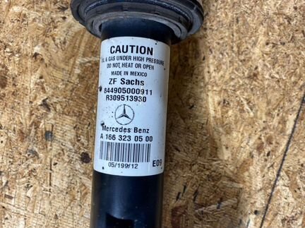 Пневмостойка Mercedes-Benz GL-Класс X166 2013г