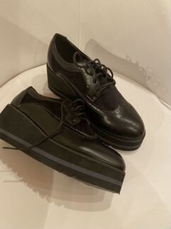 Новые ботинки 39