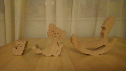 Игрушка кошка с котенком (дерево)