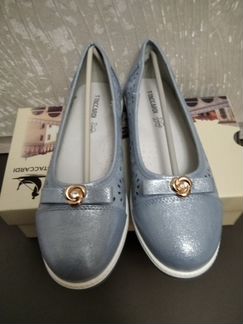 Туфли новые девочке р.34