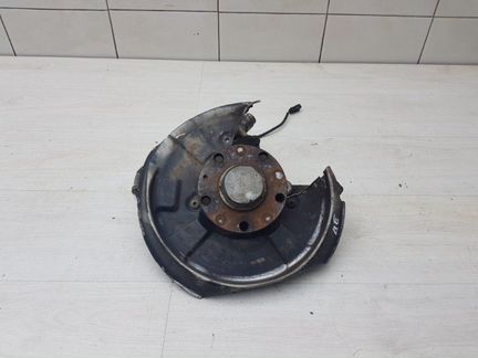 Кулак задний правый Audi A4 B7 BFB 2006