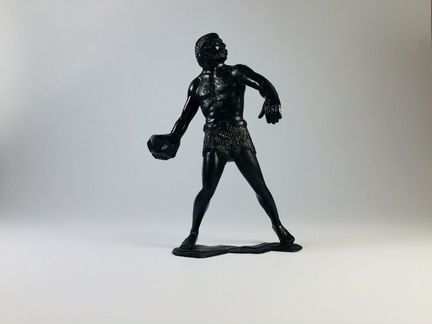 Статуэтка Первобытный мужчина с камнем, СССР