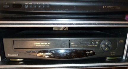 Телевизор Panasonic+ видеомагнитофон