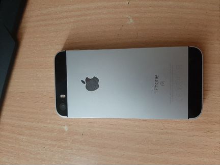 iPhone se 32gb space grey
