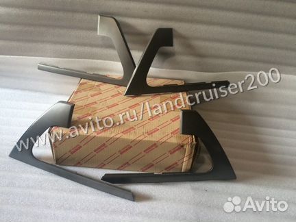 Бардачок Land Cruiser 200