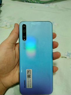 Телефон Huawei