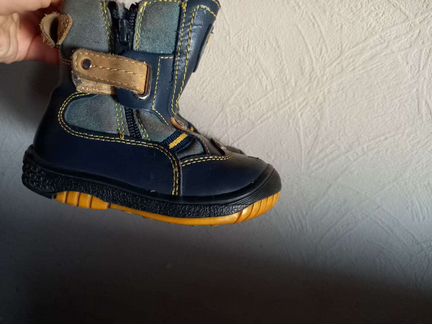 Ботинки зимние размер 22