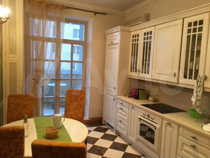 2-к квартира, 68 м², 4/21 эт.