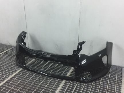 Toyota Camry v55 Бампер передний