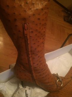 Из кожи страуса сапоги бежевые Casadei