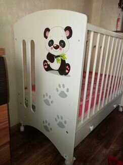 Кроватка детская + матрас+наматрасник