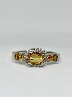 Кольцо серебро 18 р-р вес 2,92 гр с цитринами ново