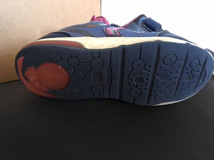 Кроссовки geox размер 33