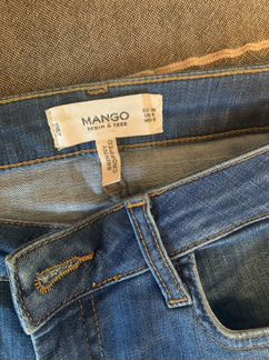 Джинсы mango