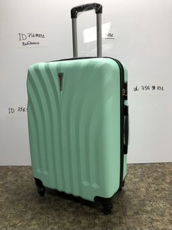 Чемодан ударопрочный