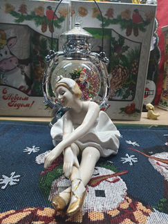 Фарфоровая статуэтка Балерина