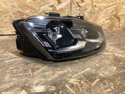 Фара правая Volkswagen Polo Led рестайлинг