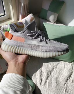 Adidas Yeezy boost 350v2 Tail Light 4us