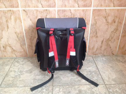 Портфель школьный б/у