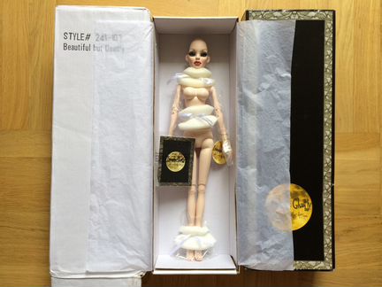 Кукла Tonner Тоннер - beautiful BUT deadly