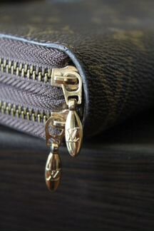 Кошелек LV