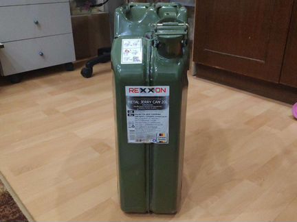 Канистра для топлива 20 литр. Металлическая rexxon