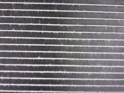 Радиатор кондиционера Volvo Xc60 хс60 2.0T