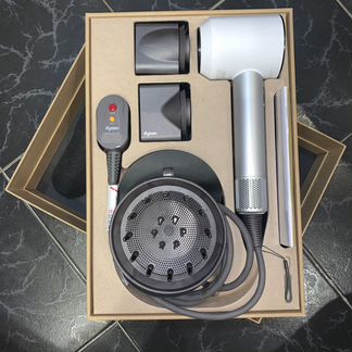 Фен Dyson supersonic