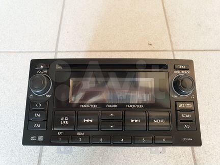 Штатная магнитола и оригинальная рамка для Subaru