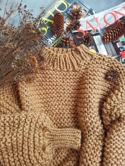 Джемпер объемный, ручная работа