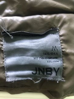 Пуховик jnby