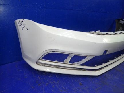 Бампер передний Volkswagen Jetta