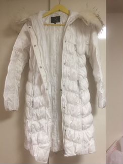 Пуховик женский белый Decently