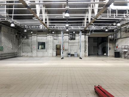 Автосервис на 1-ой линии 430 м²