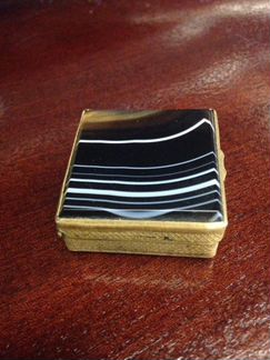 Старинная коробочка - (Материал-полированный камен