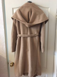 Пальто цвета camel MaxMara, альпака шерсть
