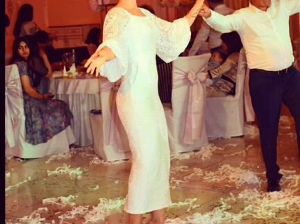 Платье кружевное