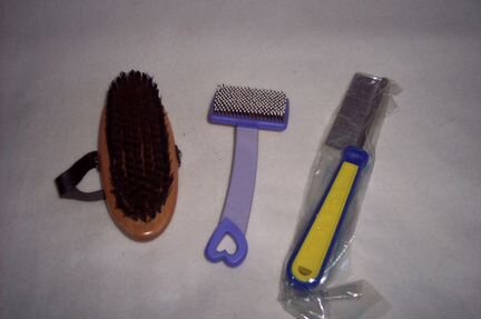 Расчёски, щётки