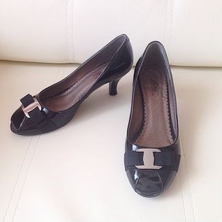 Босоножки Sona